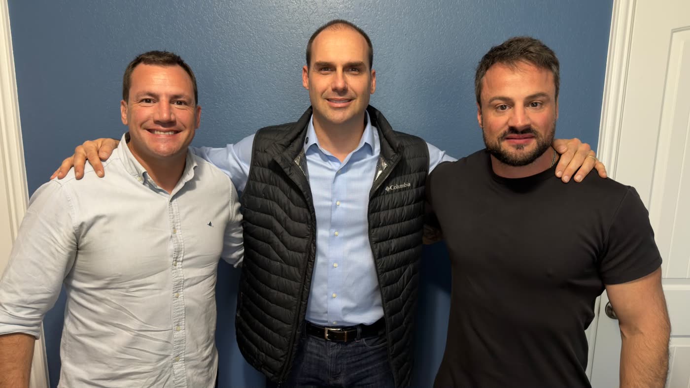 Pedri com Eduardo Bolsonaro